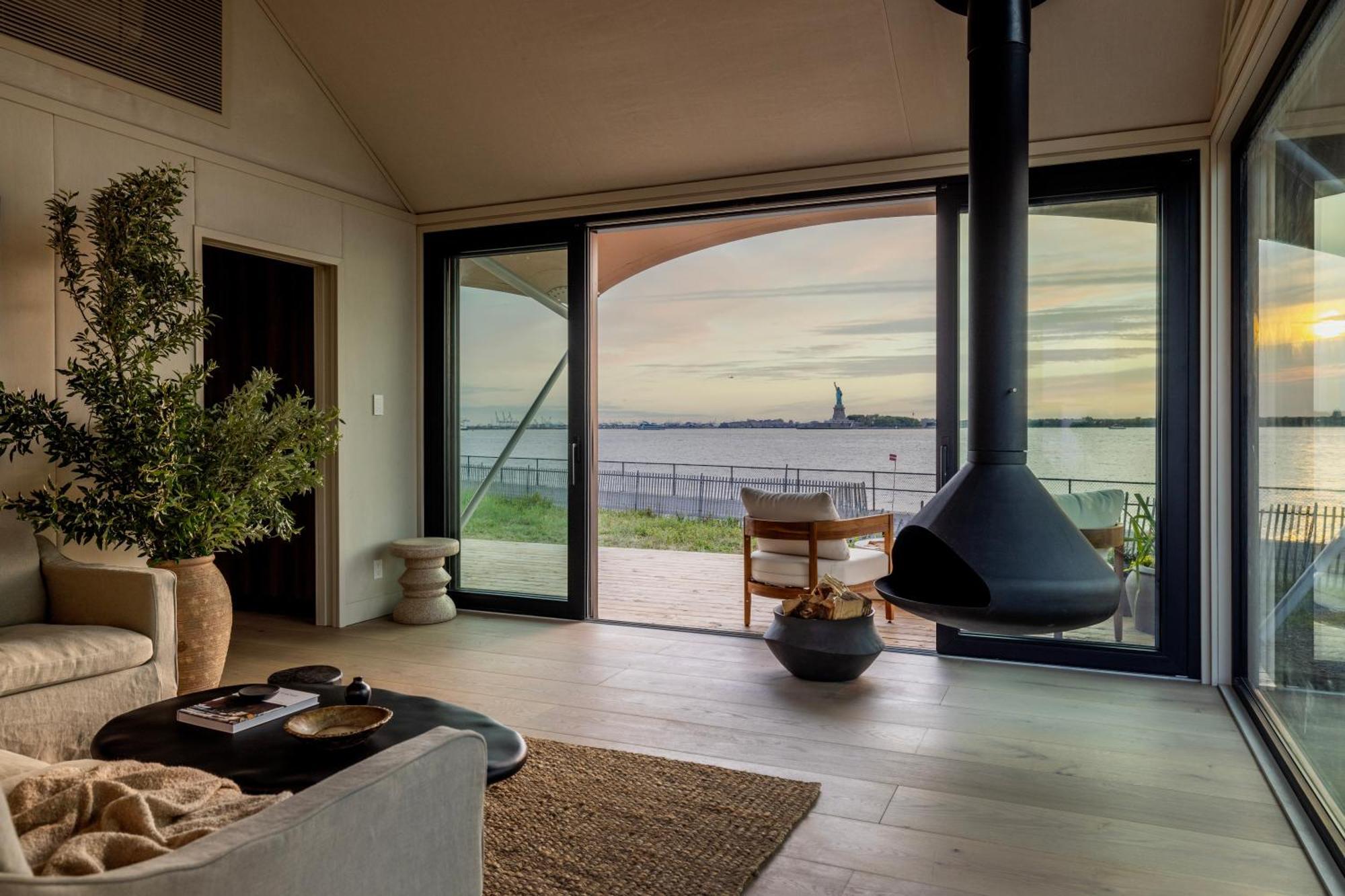 Collective Retreats Governors Island Camping 4*